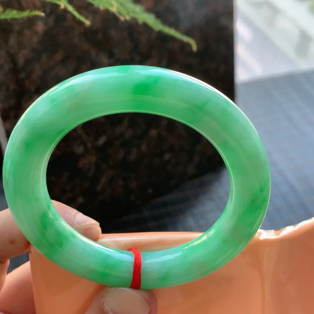 圆条满绿 无瑕 尺寸:54.1/11.5 满色🥰🥰