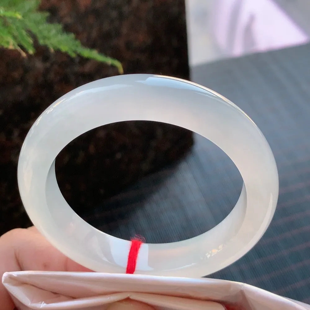 正圈冰玻种 无瑕 尺寸:56.1/12.1/9 种水好