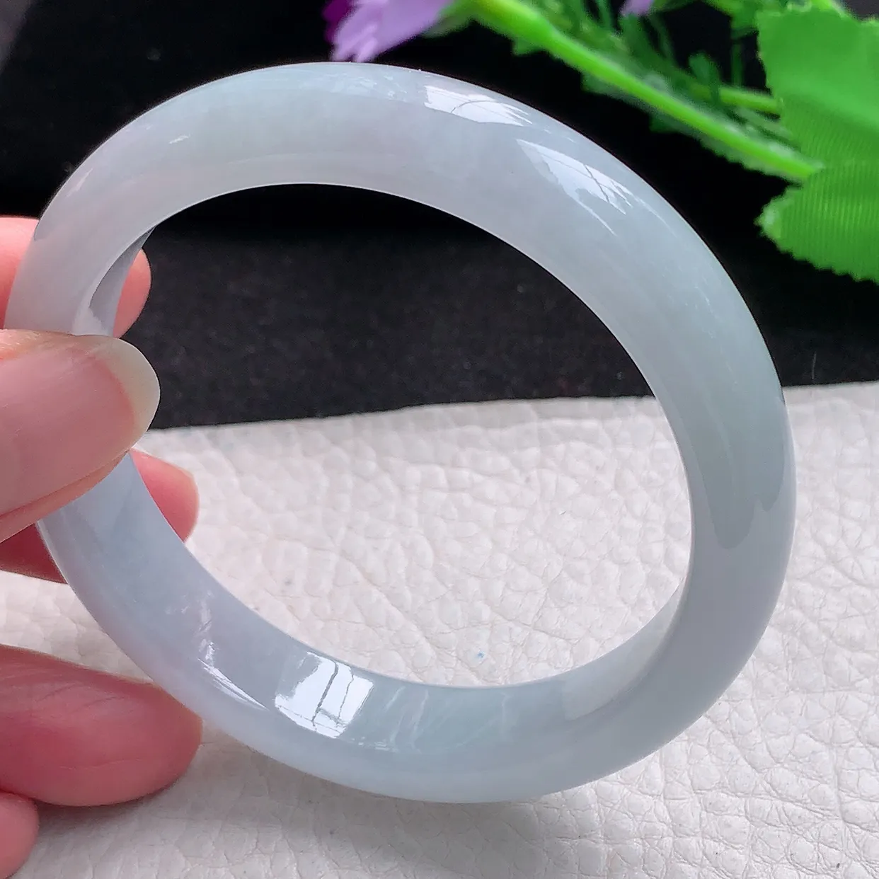 xx自然光57.5*12.5*8平安镯 缅甸翡翠A货冰胶淡雅宽边玉手镯玉手环