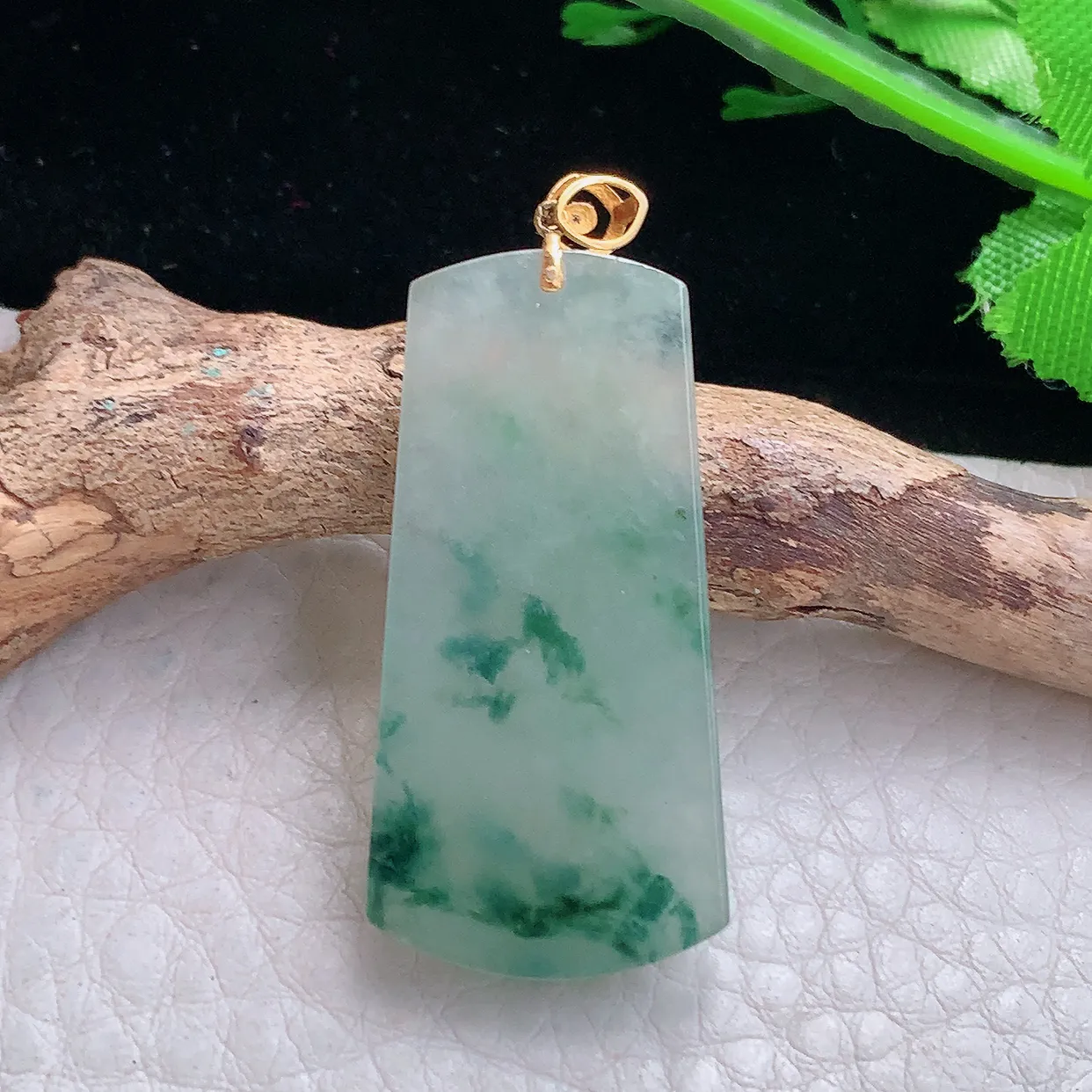 yl实拍35.5*17.5*4天然缅甸翡翠冰飘花平安无事牌吊坠