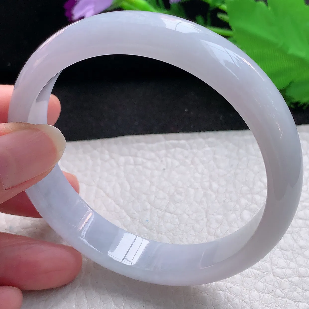 nr大圈口61.5*13.5*7.5平安镯 缅甸翡翠A货淡紫底宽边玉手镯玉手环