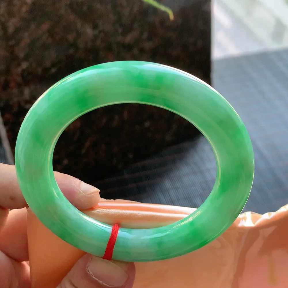 圆条满绿 无瑕 尺寸:54.1/11.5 满色🥰🥰