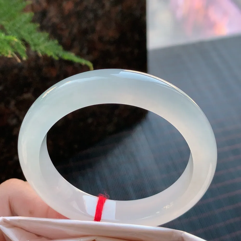 正圈冰玻种 无瑕 尺寸:56.1/12.1/9 种水好