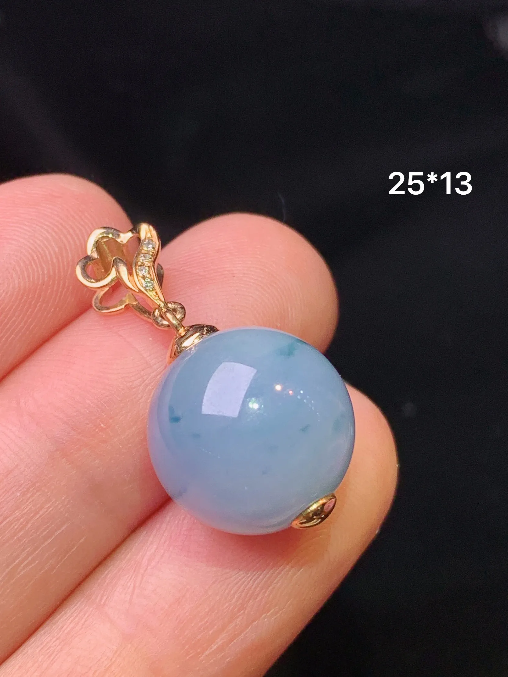 18k金钻镶嵌紫罗兰圆珠吊坠 玉质细腻 色泽清新艳丽 整体尺寸25*13