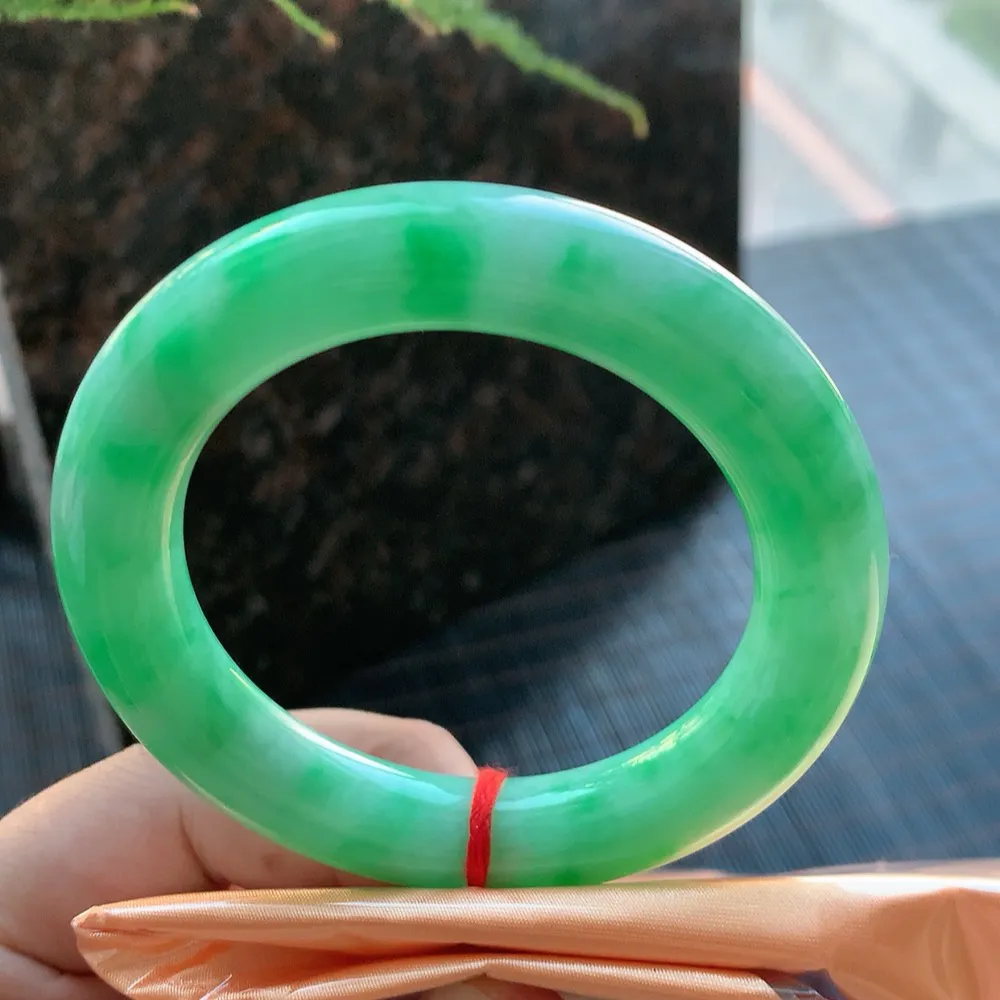 圆条满绿 无瑕 尺寸:54.1/11.5 满色🥰🥰