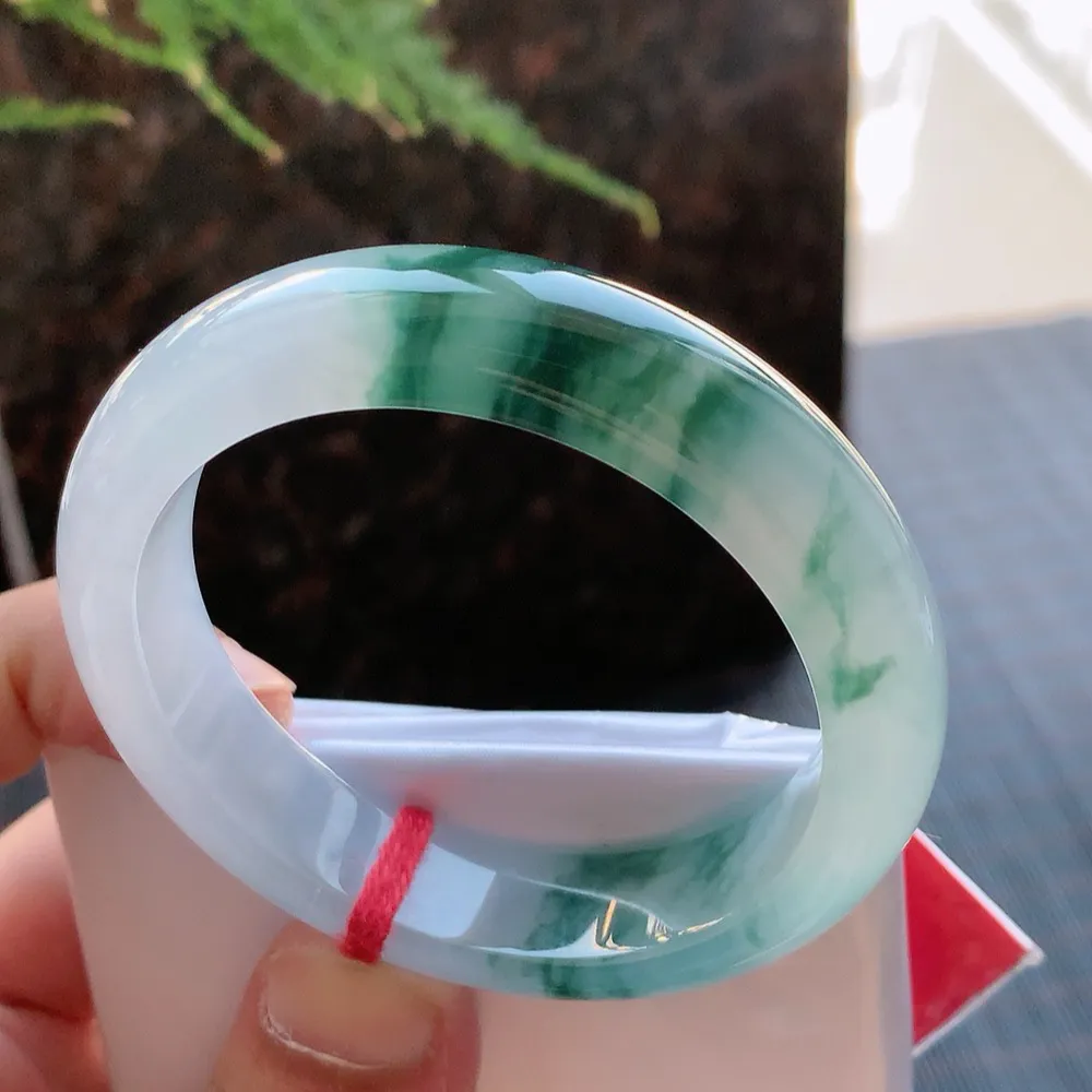 正圈高冰飘花 天然棉根 尺寸:52.1/13.1/8.2 花美 种水好🥰🥰