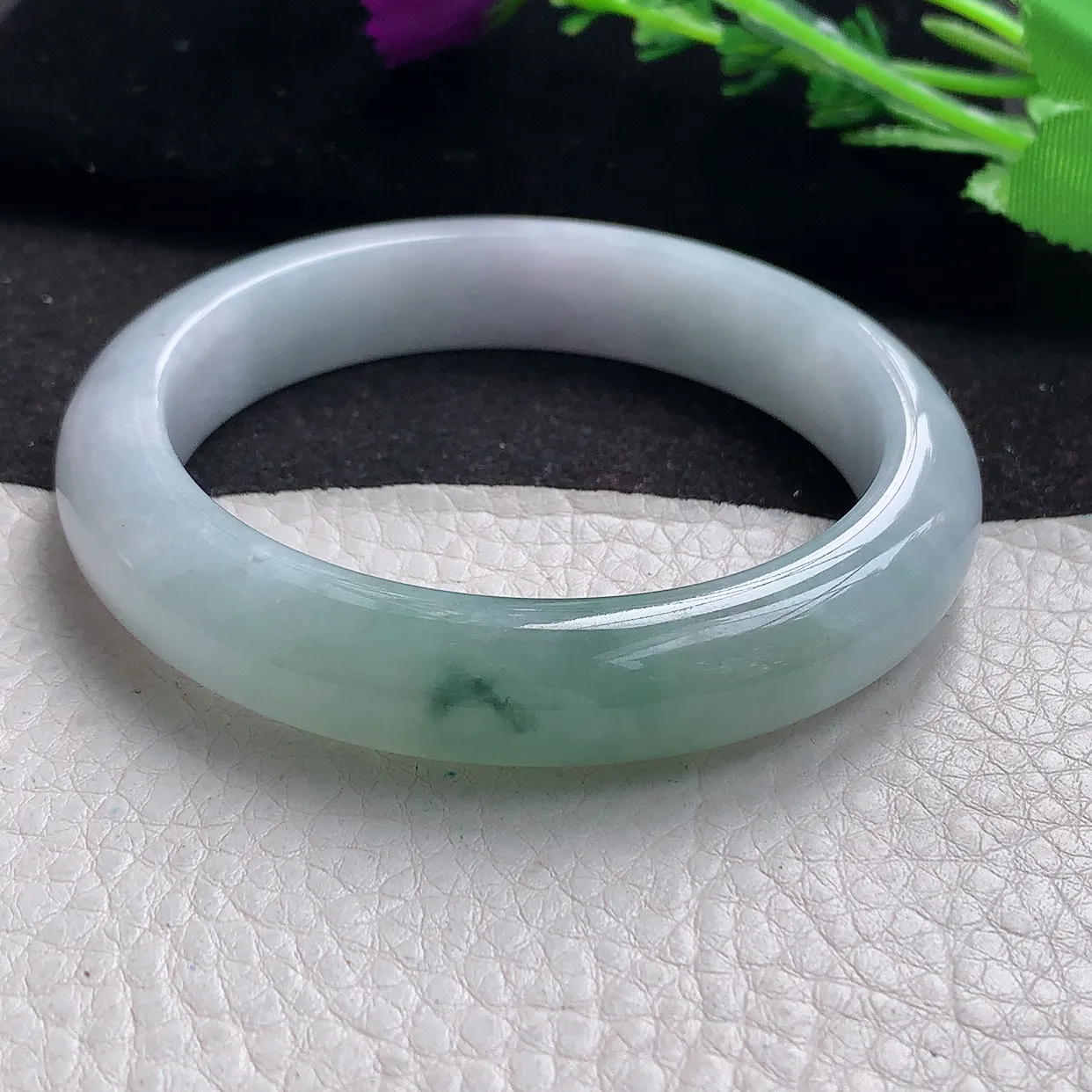 qn自然光58.6*12.2*9平安镯 缅甸翡翠A货清新飘花宽边玉手镯玉手环