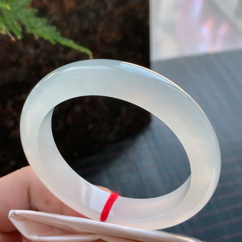 正圈冰玻种 无瑕 尺寸:56.1/12.1/9 种水好