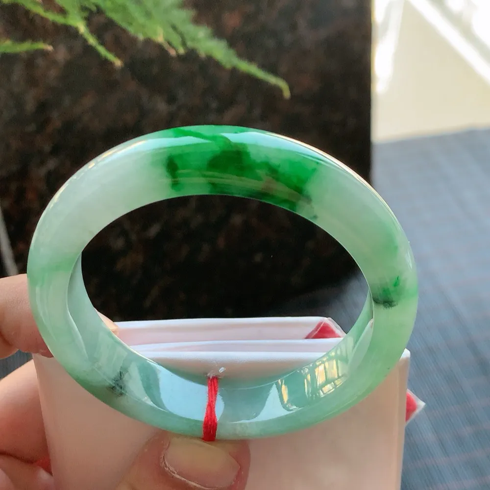 正圈冰糯辣绿 无瑕 尺寸:53.2/12.3/8.1 色辣