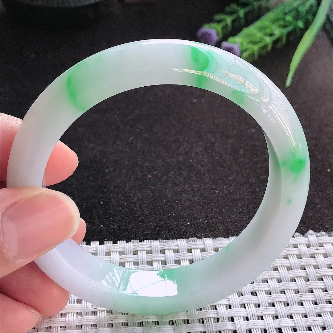 天然A货翡翠58/13/8.8老坑精美冰润飘阳绿手镯宽边玉镯