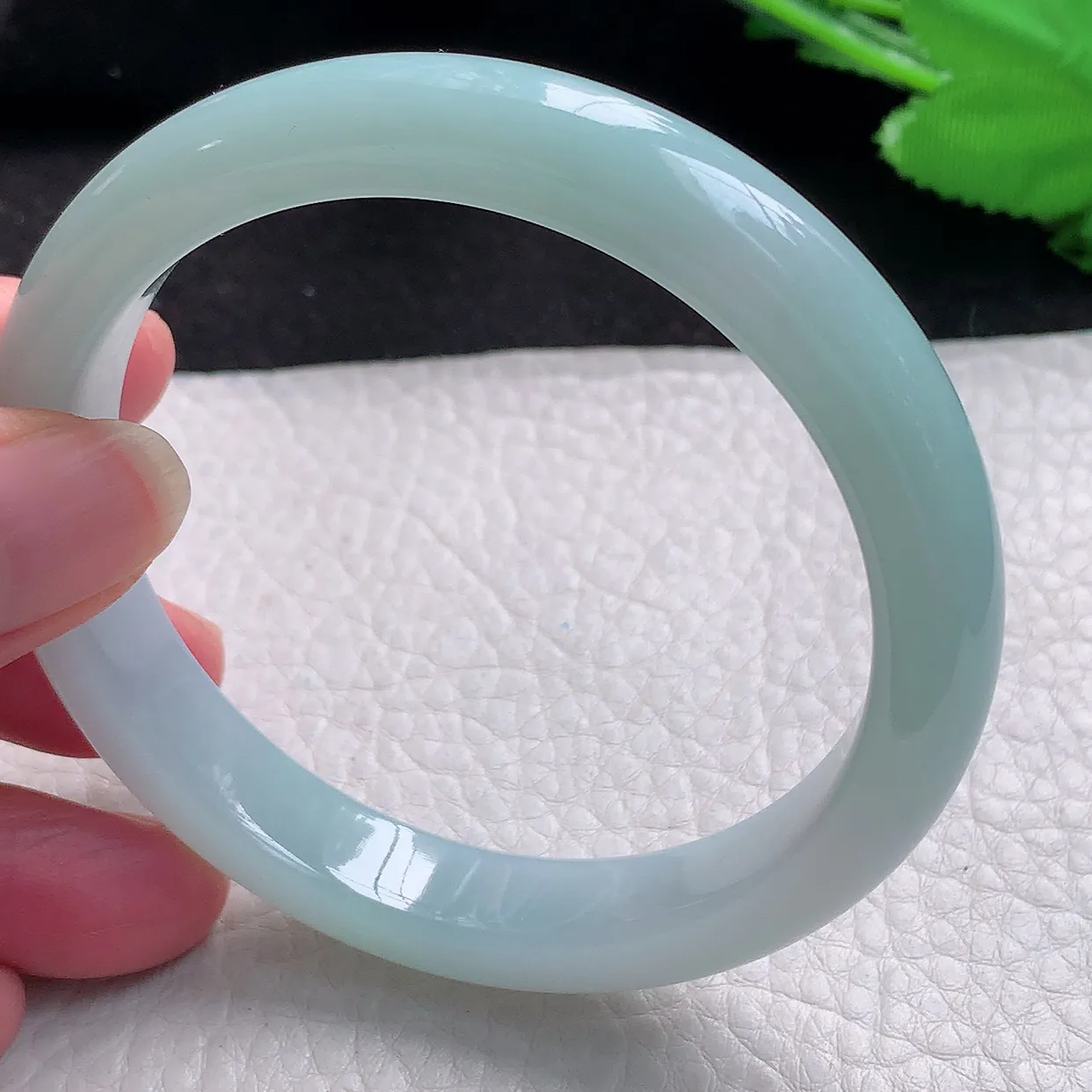 xx自然光59*11*7.8平安镯 缅甸翡翠A货冰胶浅绿宽边玉手镯玉手环