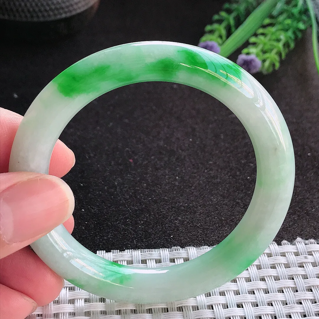 天然A货翡翠52.5/9.3/9.5老坑精美辣阳绿圆条手镯翡翠玉镯