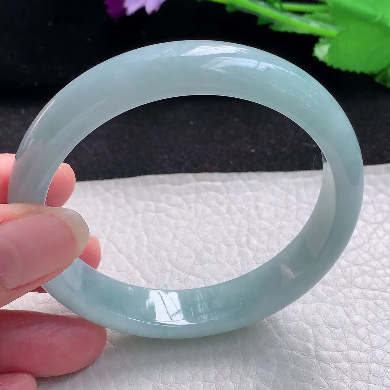 js自然光59*12.8*7.5平安镯 缅甸翡翠A货天空蓝宽边玉手镯玉手环