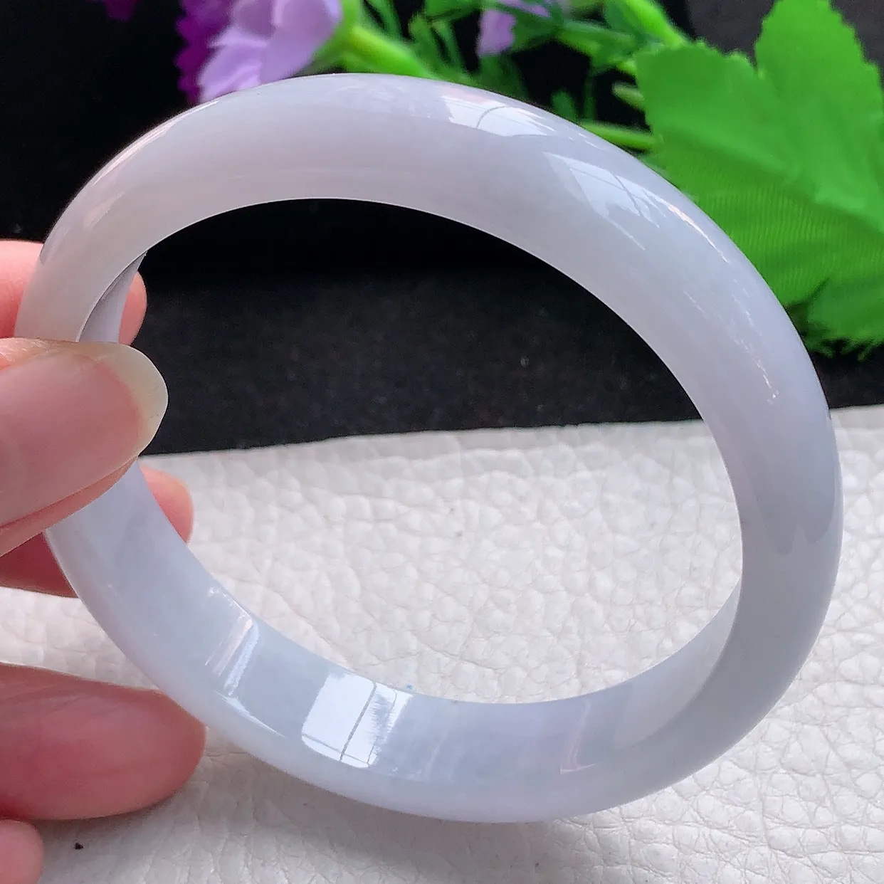 nr大圈口61.5*13.5*7.5平安镯 缅甸翡翠A货淡紫底宽边玉手镯玉手环