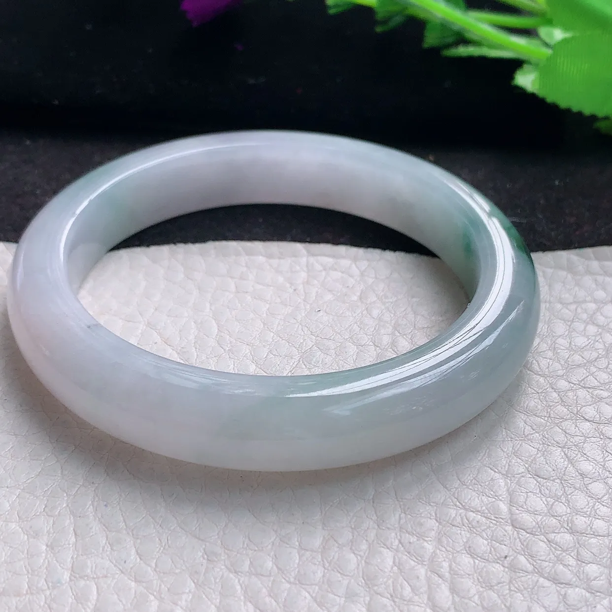 js自然光59*12*9平安镯 缅甸翡翠A货飘花宽边玉手镯玉手环