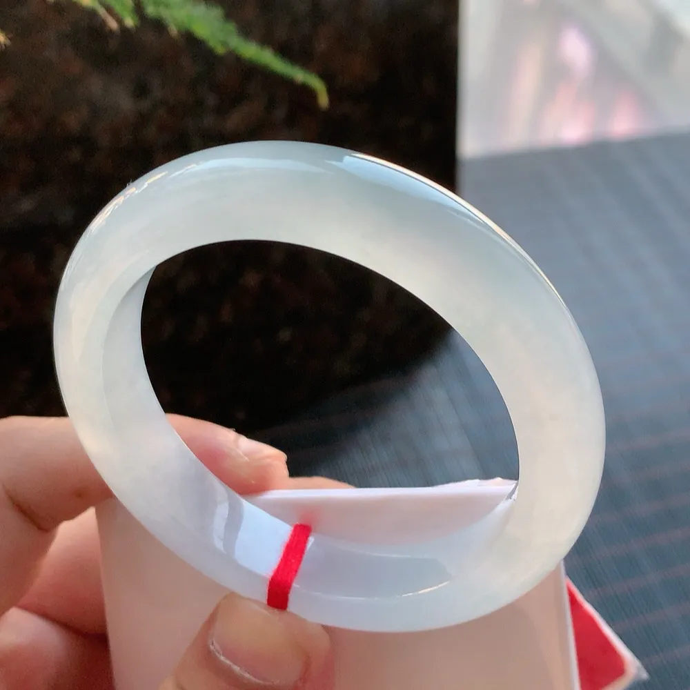 正圈冰玻种 无瑕 尺寸:56.1/12.1/9 种水好