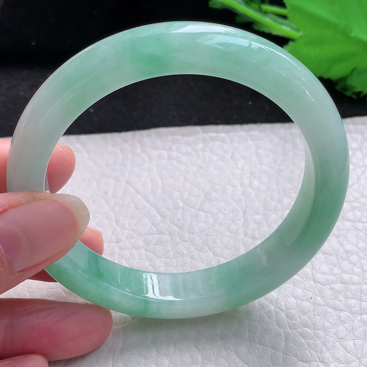 hy自然光57.5*11.2*8.5平安镯 缅甸翡翠A货冰绿宽边玉手镯玉手环