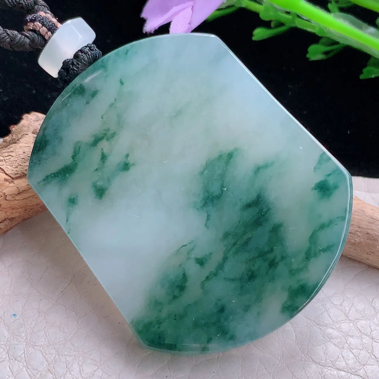 yl实拍49.8*41*6.2天然缅甸翡翠冰飘花意境无事牌吊坠 素面简单玉坠