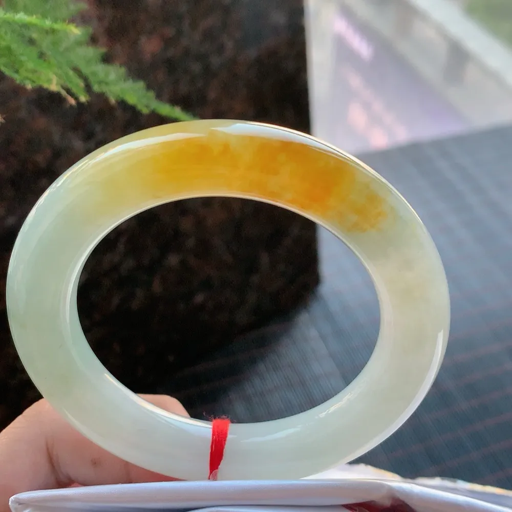 圆条高冰黄翡 无瑕 尺寸:56.1/12.1 超值