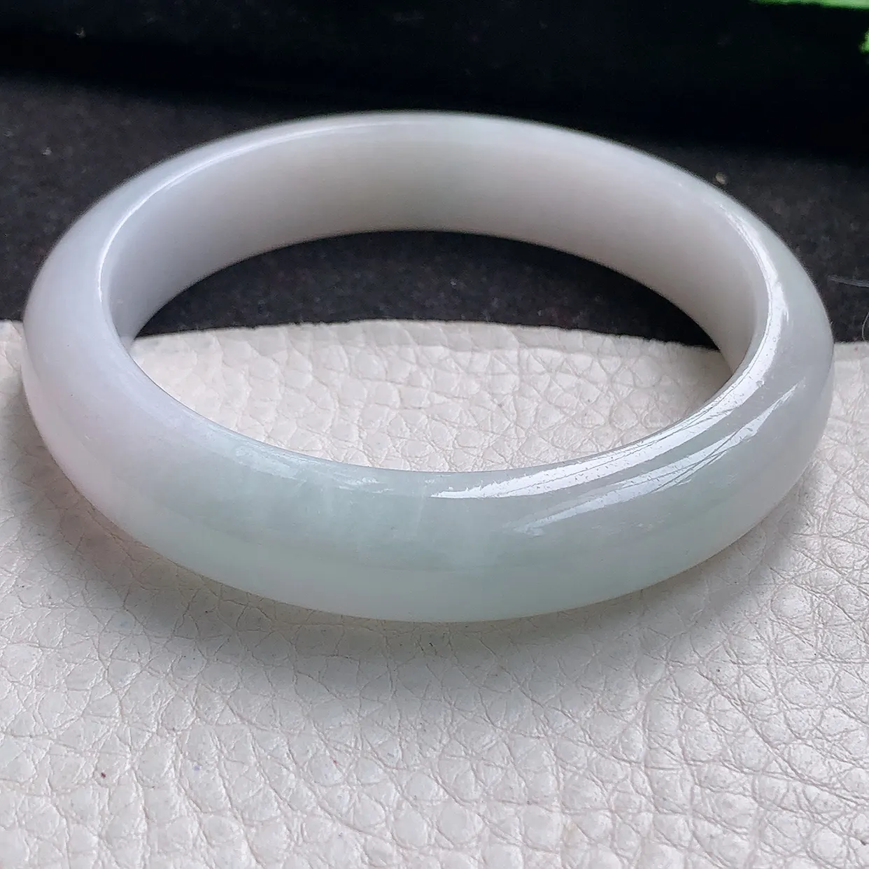 qn自然光57*12.2*7.8平安镯 缅甸翡翠A货蓝韵宽边玉手镯玉手环