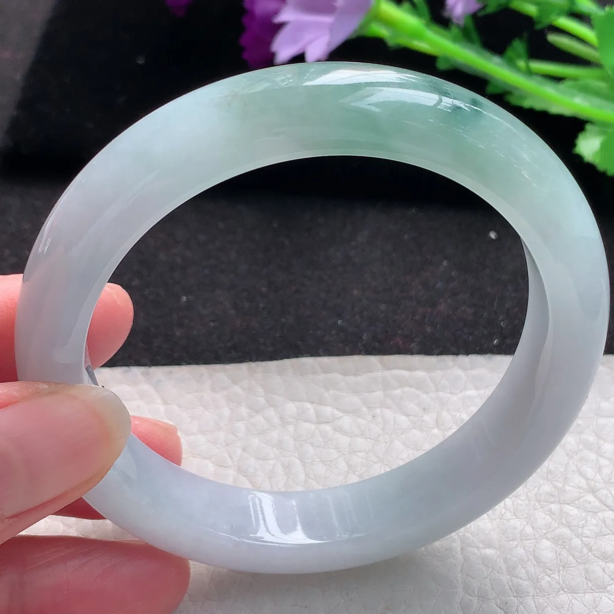 qn自然光58.6*12.2*9平安镯 缅甸翡翠A货清新飘花宽边玉手镯玉手环