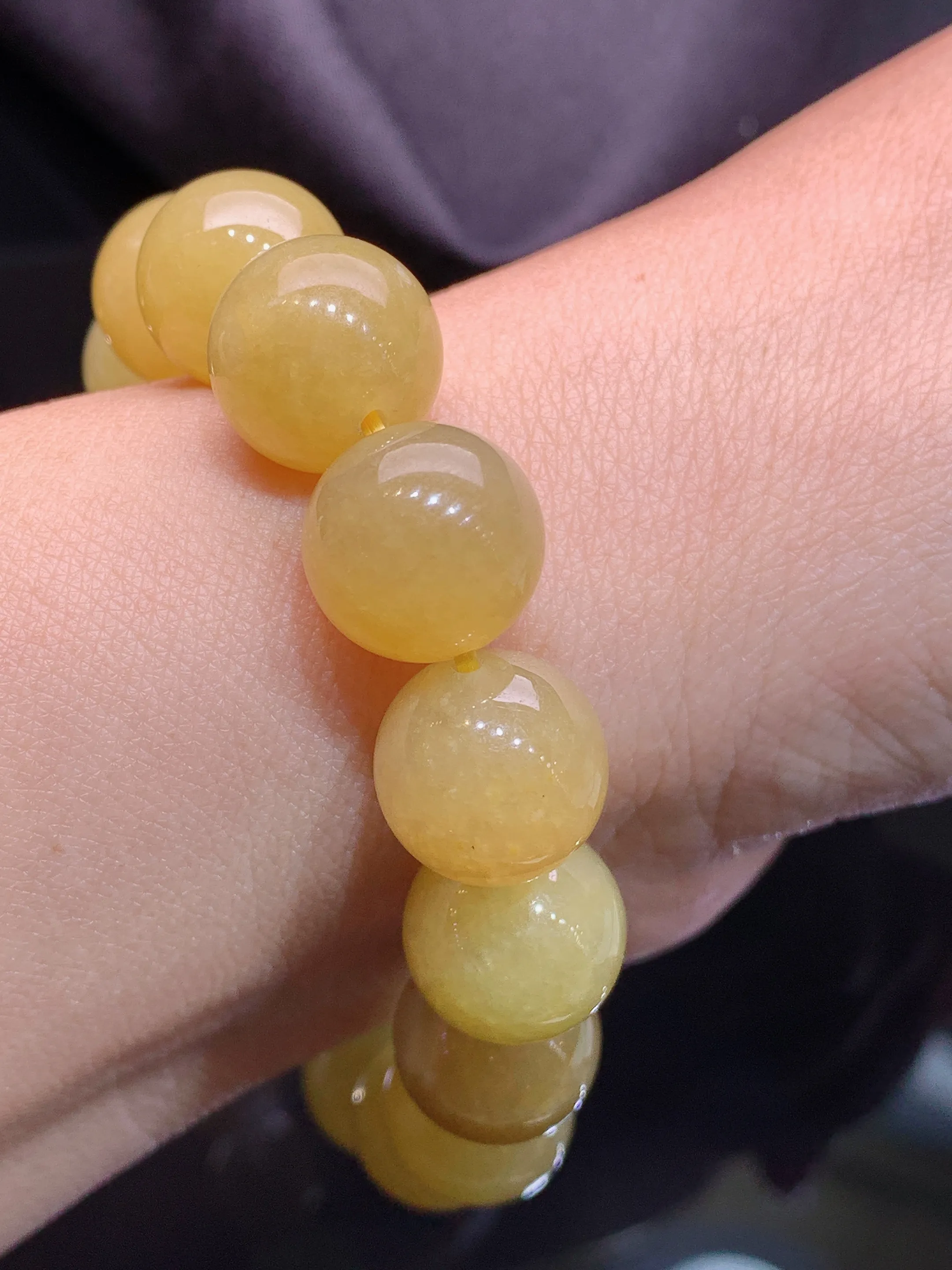 黄翡圆珠手链 玉质细腻 色泽清新艳丽 整体尺寸12.6