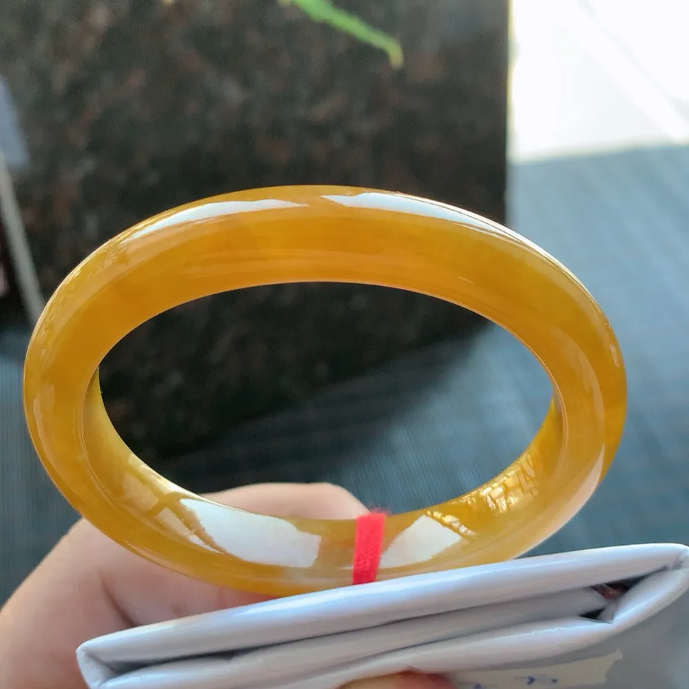 贵妃满色黄翡 微纹 尺寸:53.2/45.2/10.1/7.7 超值