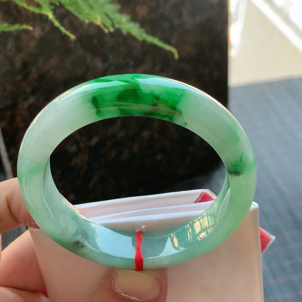 正圈冰糯辣绿 无瑕 尺寸:53.2/12.3/8.1 色辣