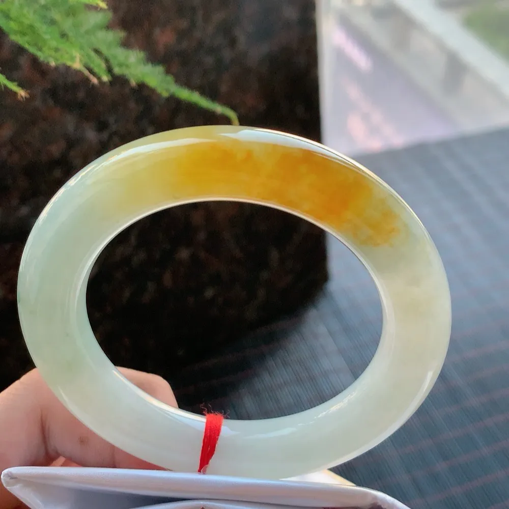 圆条高冰黄翡 无瑕 尺寸:56.1/12.1 超值