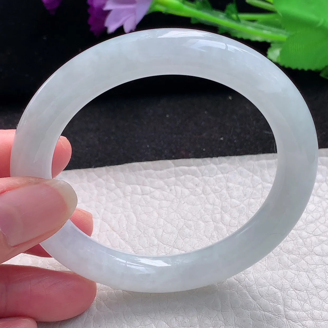 js自然光56*10.2*9.8美人镯 缅甸翡翠A货冰纯圆条玉手镯玉手环