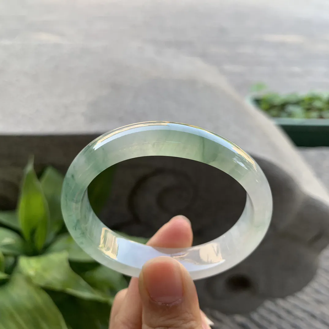 圈口54.2-45.8-13.2-7.1 【冰种飘花贵妃手镯】贵妃54 55可戴