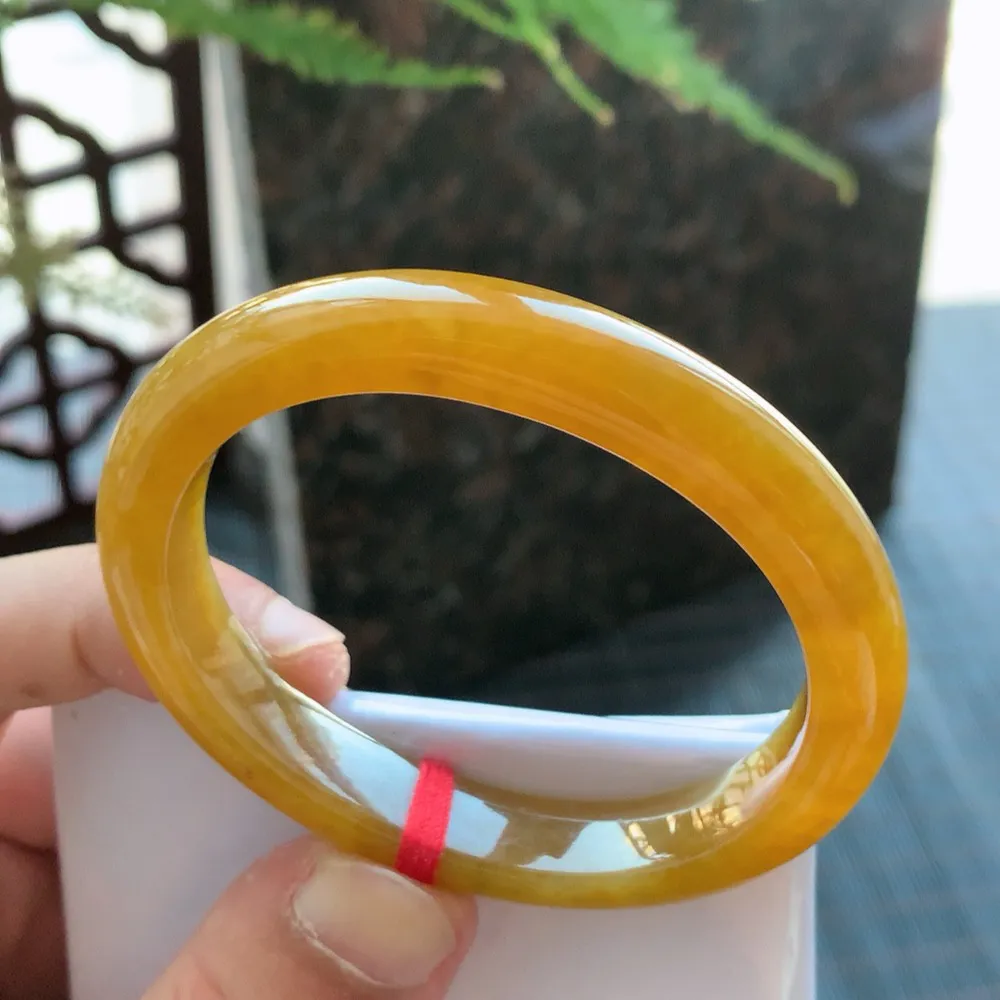 贵妃满色黄翡 微纹 尺寸:53.2/45.2/10.1/7.7 超值