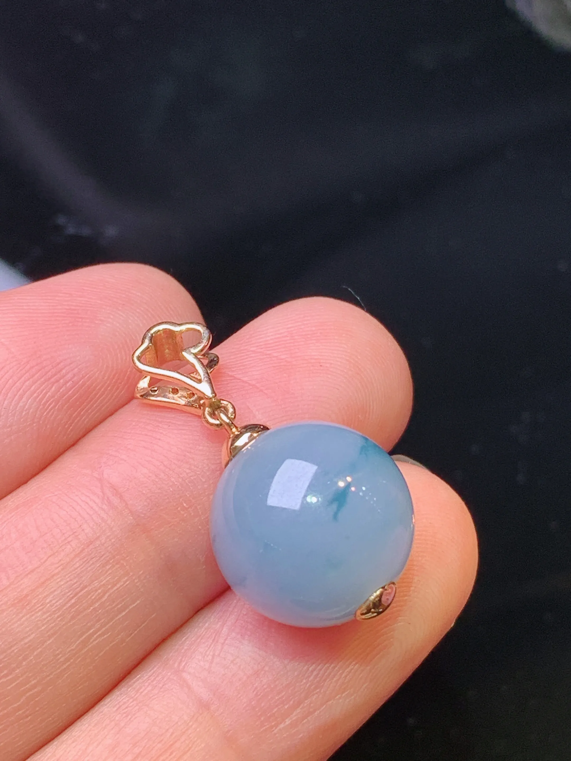 18k金钻镶嵌紫罗兰圆珠吊坠 玉质细腻 色泽清新艳丽 整体尺寸25*13