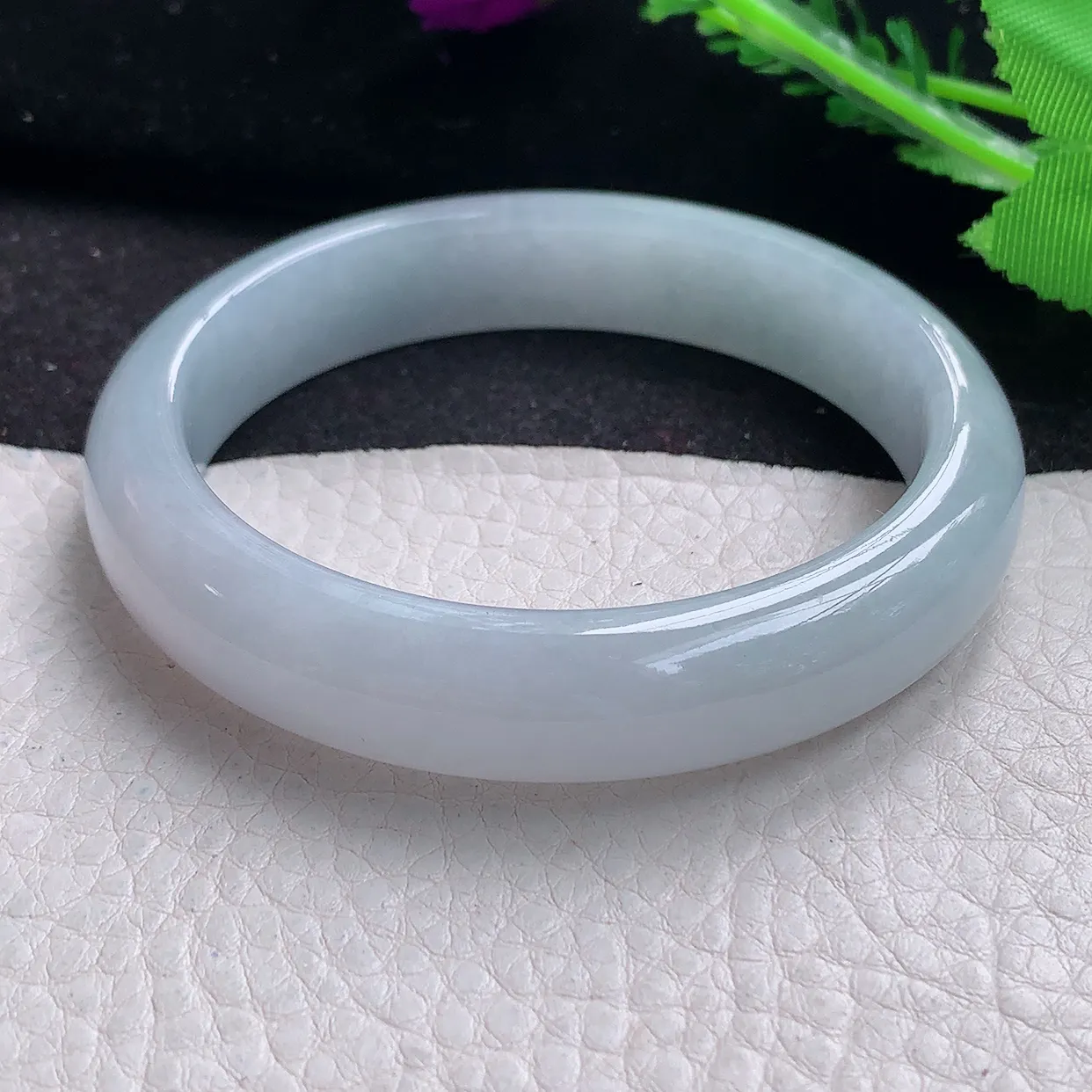 xx自然光57.5*12.5*8平安镯 缅甸翡翠A货冰胶淡雅宽边玉手镯玉手环