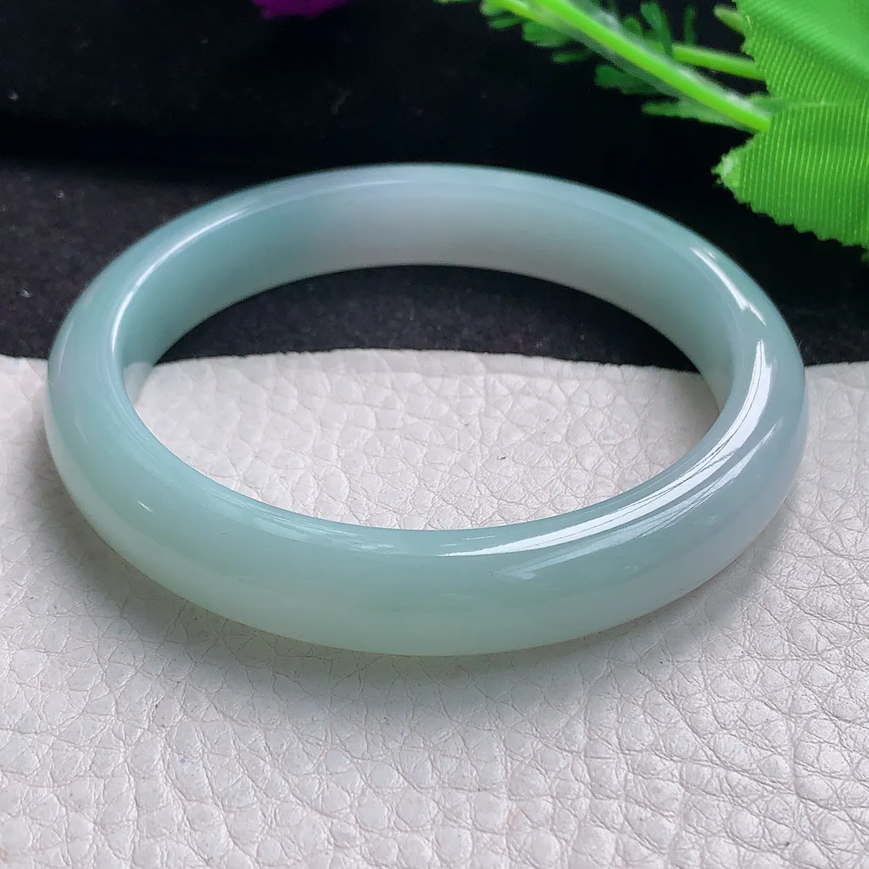 xx自然光59*11*7.8平安镯 缅甸翡翠A货冰胶浅绿宽边玉手镯玉手环