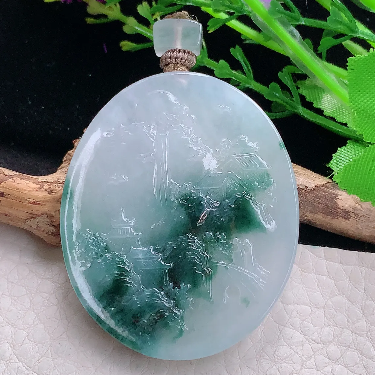 Lz实拍51*42*6天然缅甸翡翠冰飘花山水牌吊坠 高山流水玉坠