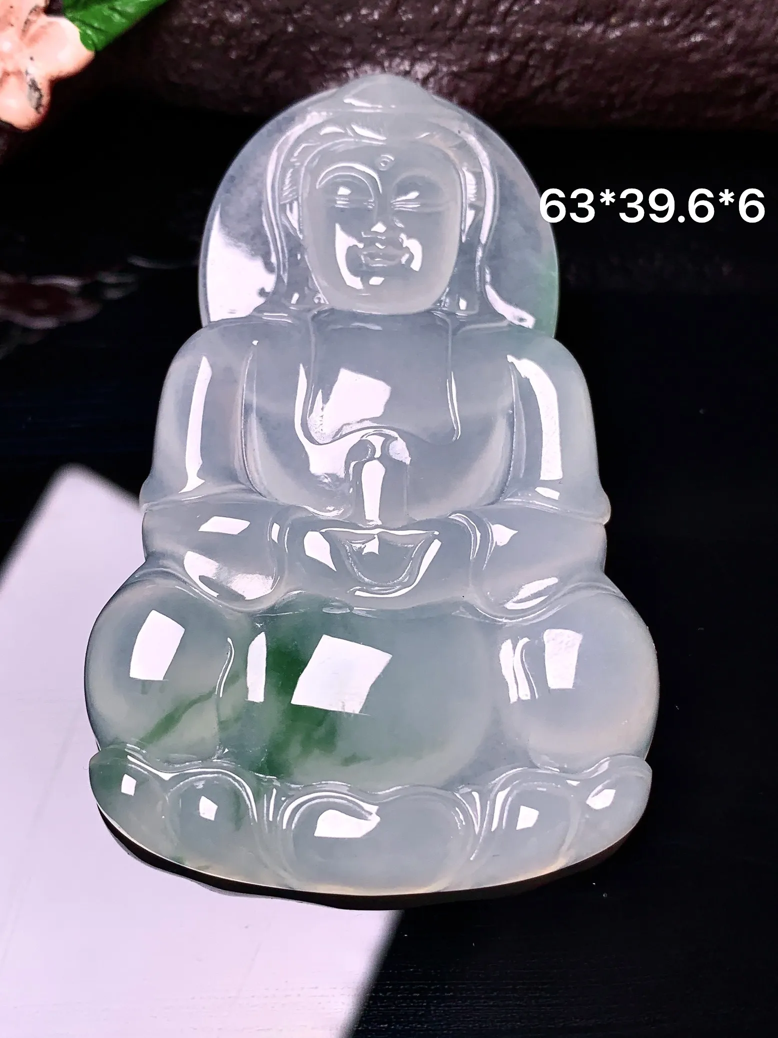 冰种飘绿观音吊坠 玉质细腻 色泽清新艳丽 整体尺寸63*39.6*6