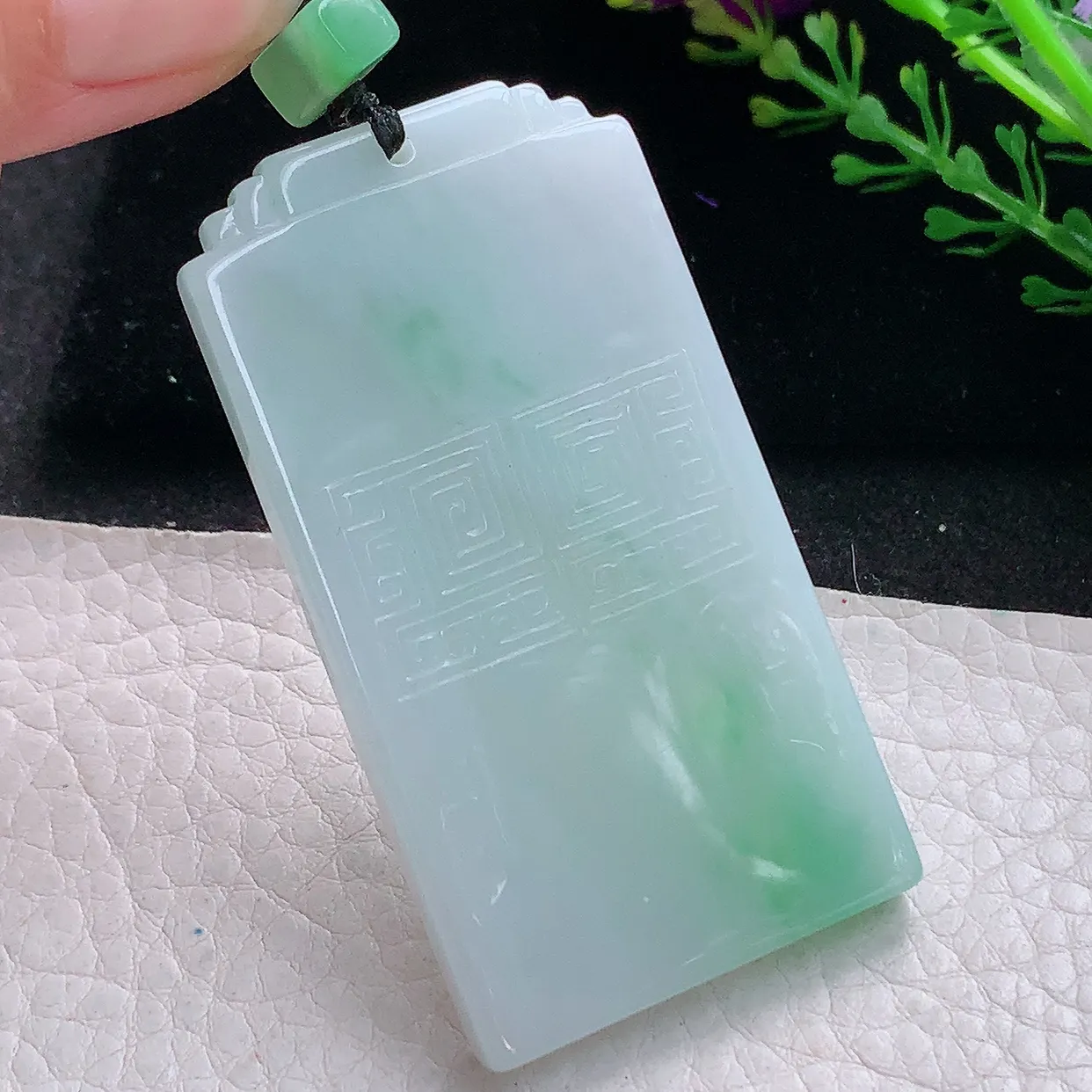 Lz实拍60.8*32.6*5.6天然缅甸翡翠仿古雕花无事牌吊坠 祥云如意子岗牌玉坠