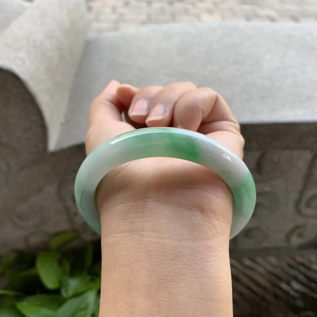圈口56.7-10.3-8.7【飘绿正圈手镯】正圈56 57可戴