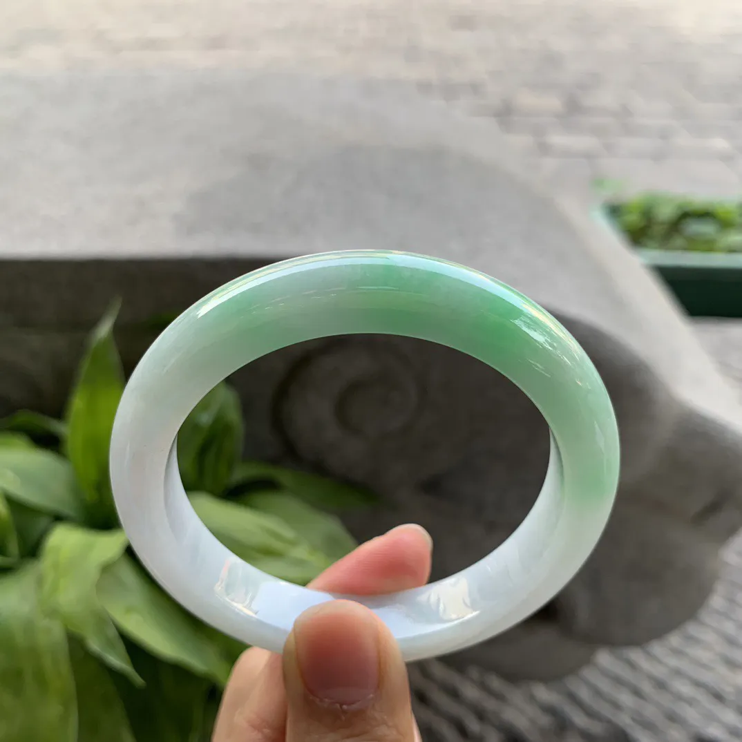 圈口 56.3-11.4-8.5【飘绿正圈手镯】正圈56 57可戴