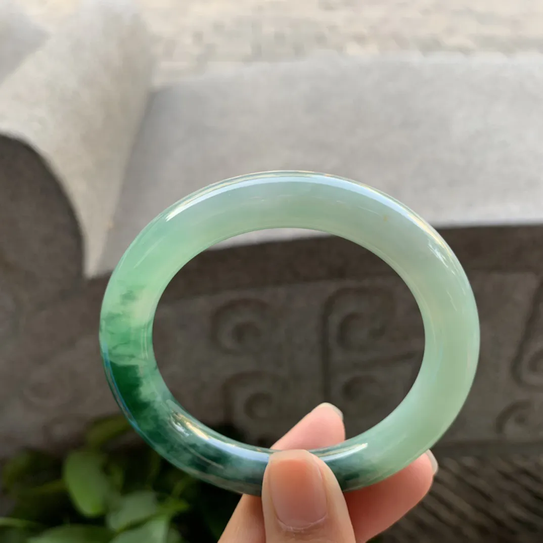 小圈口 53.2-10【瓜绿圆条手镯】圆条53 54可戴