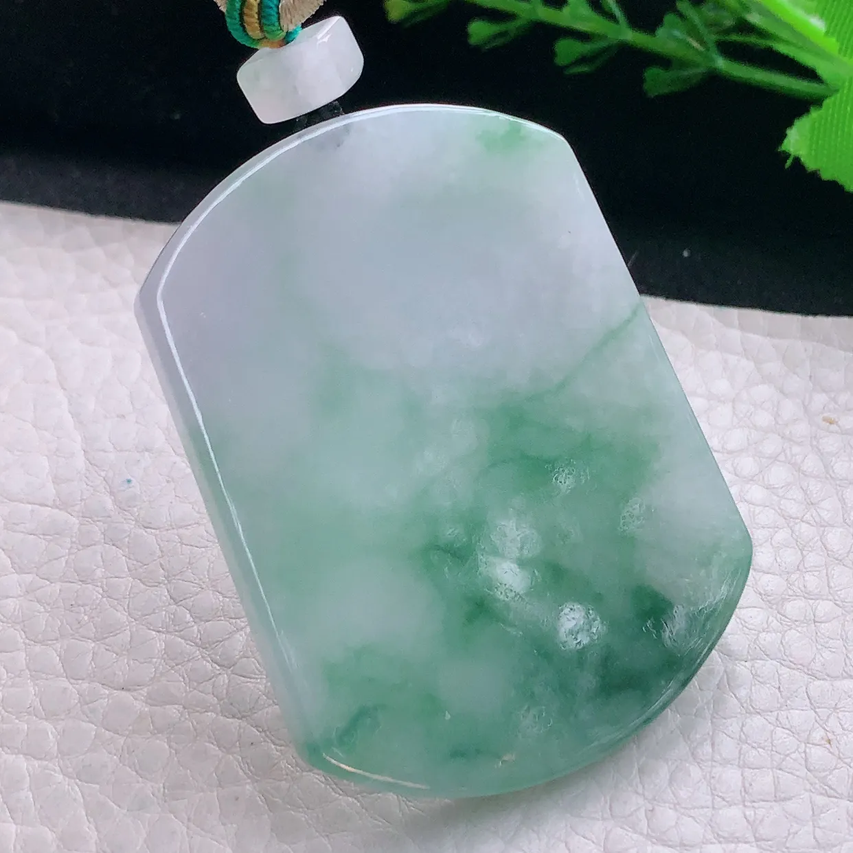 zen实拍56*42.3*5.6天然缅甸翡翠飘绿花平安无事牌吊坠 大气男款玉坠