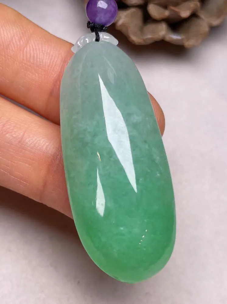 冰糯种飘绿【福瓜】吊坠，种水好，玉质细腻 ，卖相好