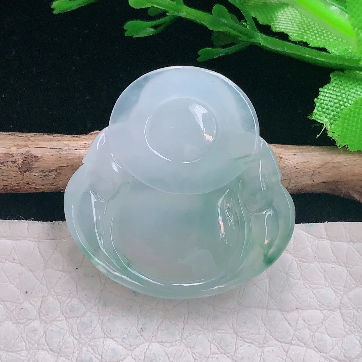 Lz实拍29*29*6.2天然缅甸翡翠冰飘花佛公吊坠 弥勒佛玉坠