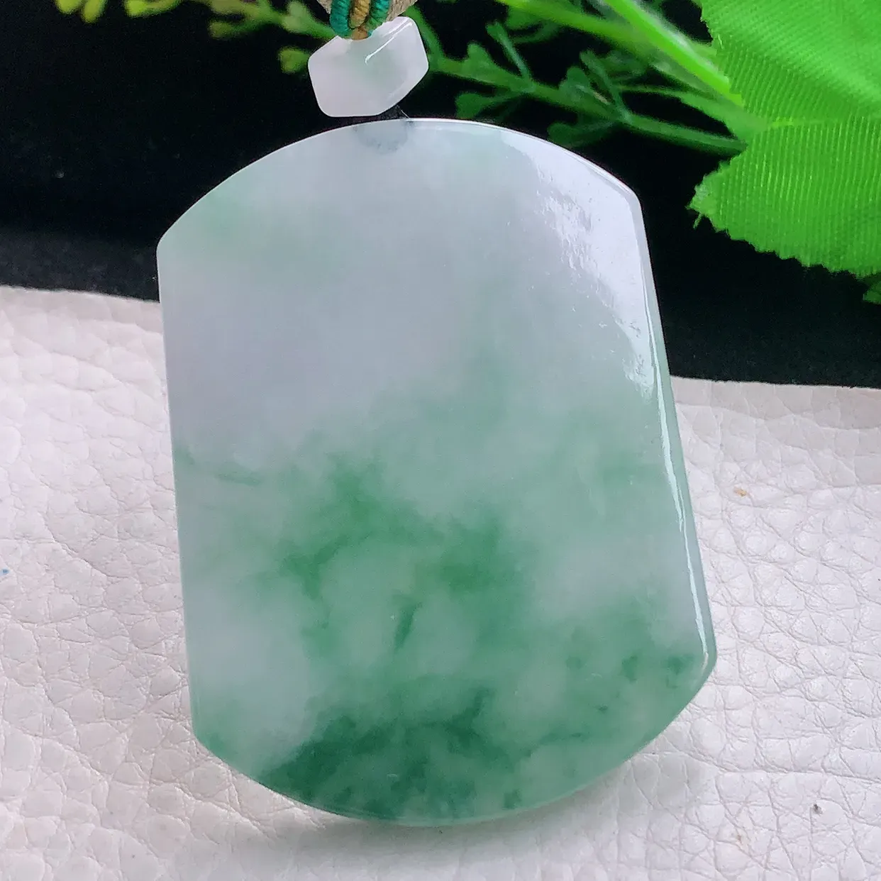 zen实拍56*42.3*5.6天然缅甸翡翠飘绿花平安无事牌吊坠 大气男款玉坠