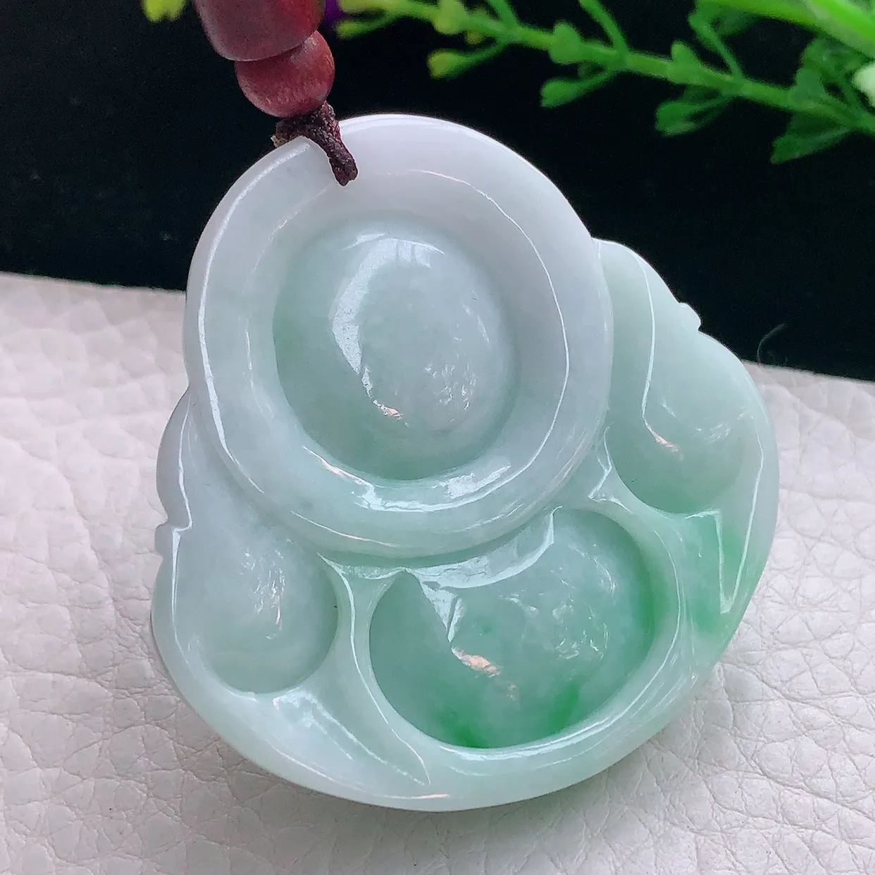 zen实拍48.6*47.8*12.3天然缅甸翡翠飘绿大佛公吊坠 毛衣坠