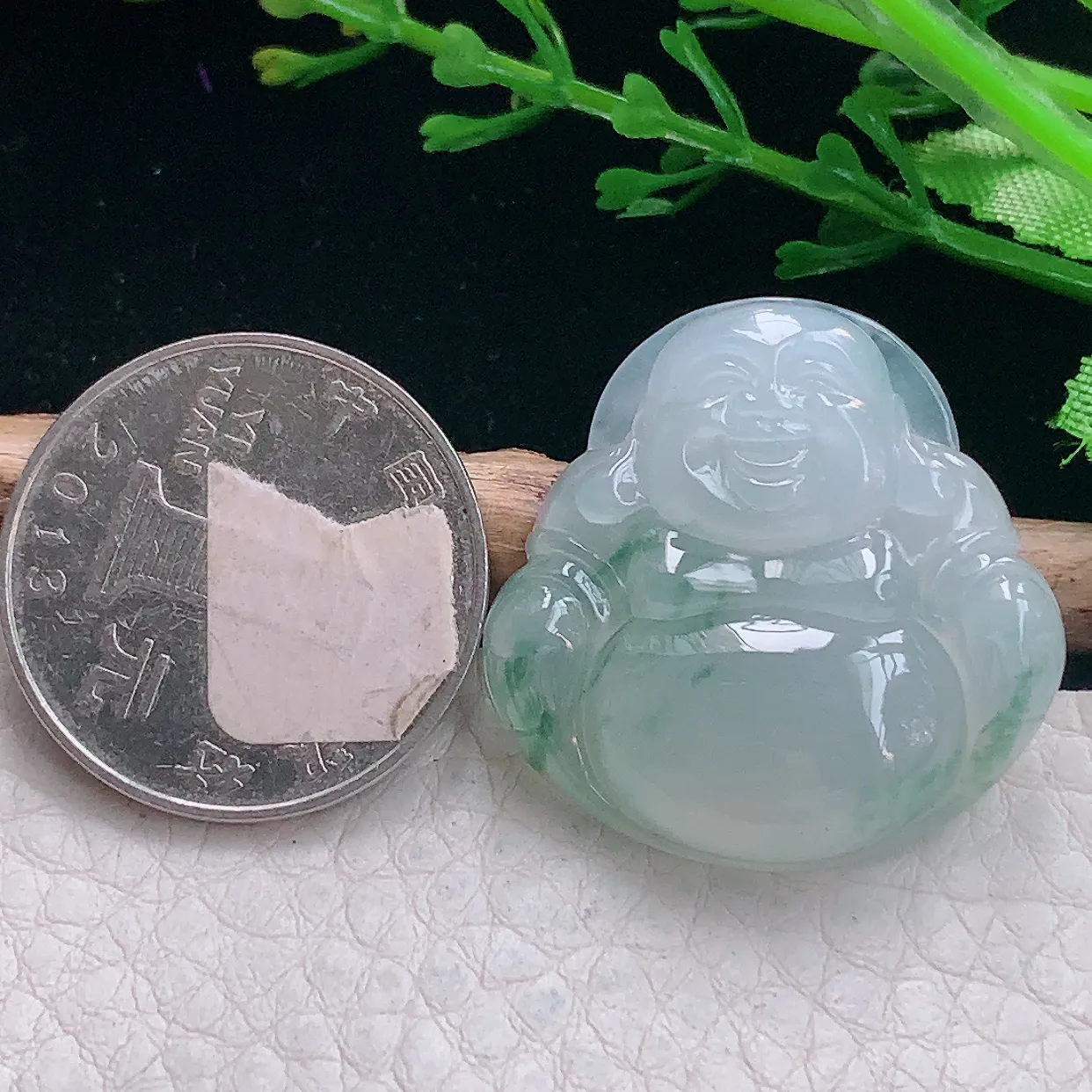 Lz实拍29*29*6.2天然缅甸翡翠冰飘花佛公吊坠 弥勒佛玉坠