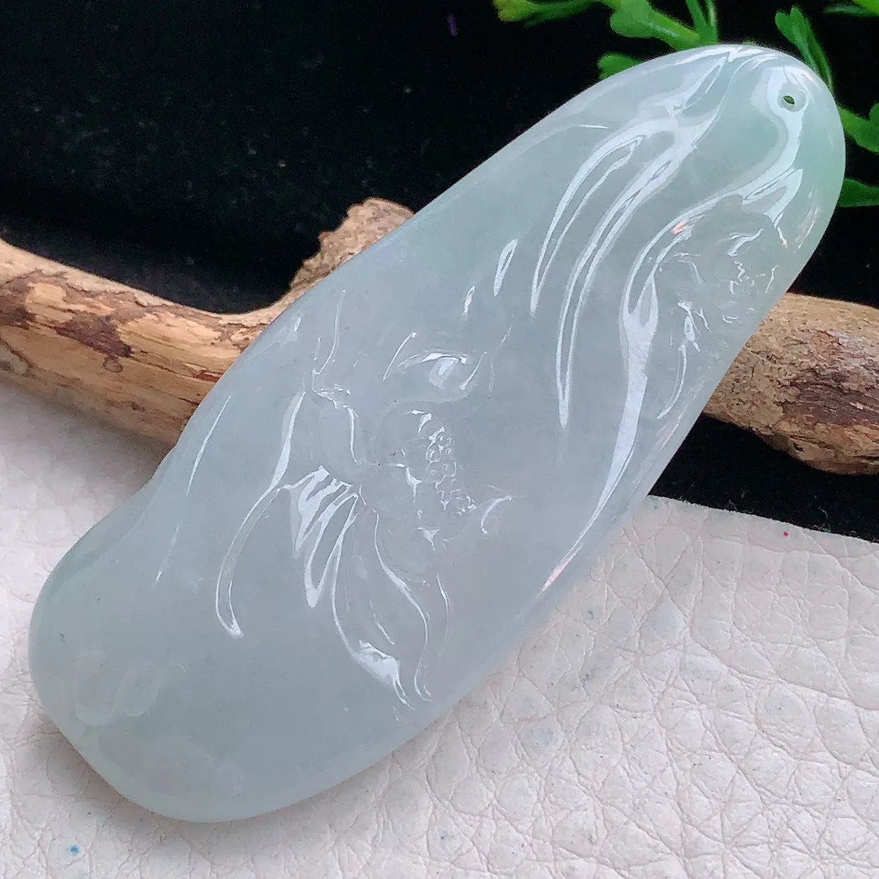 Lz实拍67.3*27.3*9.5天然缅甸翡翠冰透自在观音吊坠 站观音菩萨玉坠