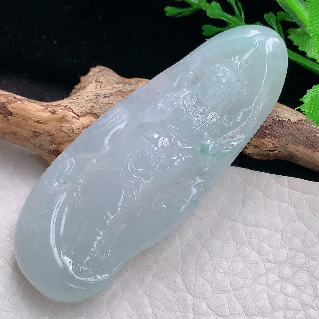 Lz实拍67.3*27.3*9.5天然缅甸翡翠冰透自在观音吊坠 站观音菩萨玉坠