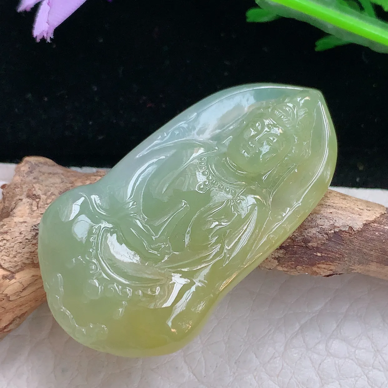 Lz实拍43.8*23.8*6天然缅甸翡翠冰黄翡持瓶观音吊坠